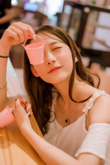 XXXX乱女少妇精品潘甜甜